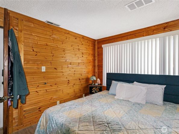 18627 32nd Avenue S, SeaTac WA 98188
