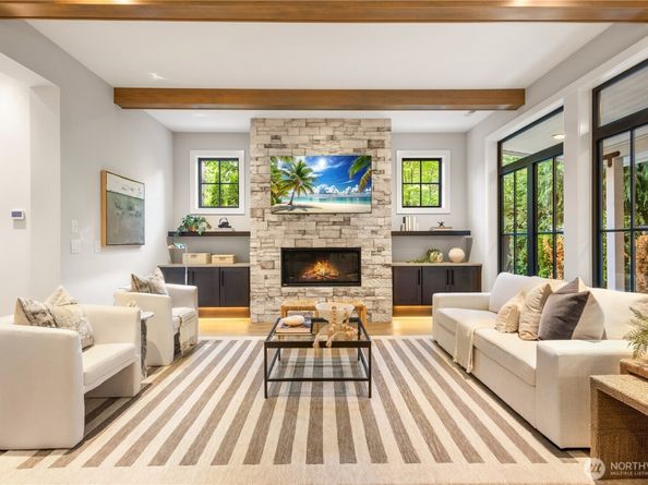 10402 NE 15th Street, Bellevue WA 98004