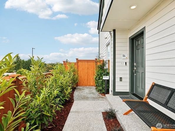 10713 15th Street SE 34, Lake Stevens WA 98258