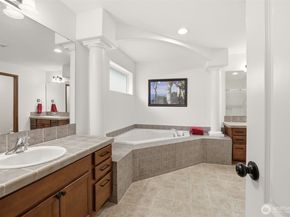 12430 5th Place NE, Lake Stevens WA 98258