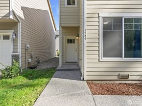 1569 NE Fontaine Way, Poulsbo WA 98370