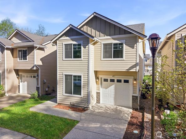 1569 NE Fontaine Way, Poulsbo WA 98370