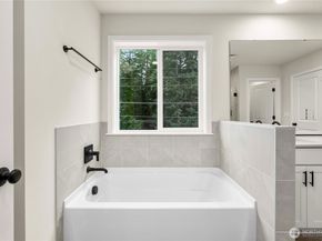 3994 Flat Top Drive, Bremerton WA 98312