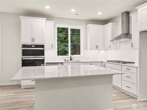 3994 Flat Top Drive, Bremerton WA 98312