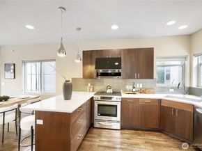 1741 NW 60th Street A, Seattle WA 98107