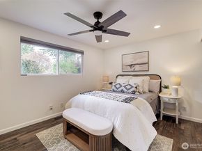 12913 NE 133rd Place, Kirkland WA 98034