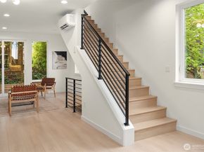 10835 11th Avenue NE, Seattle WA 98125