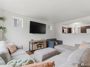 1276 SE Casandra Loop, Port Orchard WA 98366