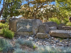 22627 NE Alder Crest Drive 102, Redmond WA 98053