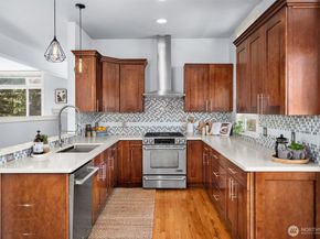 8304 54th Avenue S, Seattle WA 98118