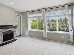18210 73rd Avenue NE 201, Kenmore WA 98028