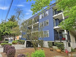 18210 73rd Avenue NE 201, Kenmore WA 98028