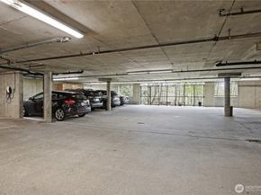 18210 73rd Avenue NE 201, Kenmore WA 98028