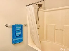 4459 249th Terr SE 85, Issaquah WA 98029