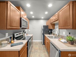 5021 Ripley Lane N 311, Renton WA 98056
