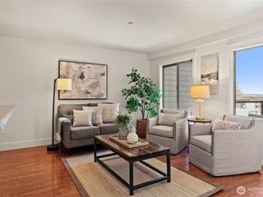 3212 81st Place SE C301, Mercer Island WA 98040
