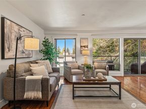 3212 81st Place SE C301, Mercer Island WA 98040