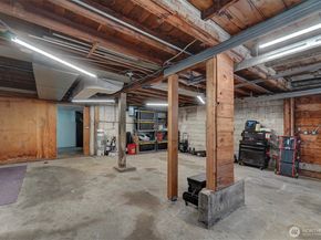 1112 N Cambrian Avenue, Bremerton WA 98312