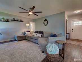 1112 N Cambrian Avenue, Bremerton WA 98312