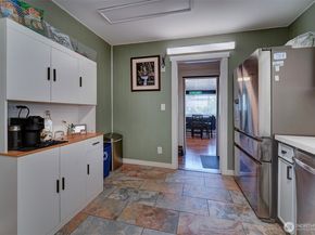 1112 N Cambrian Avenue, Bremerton WA 98312