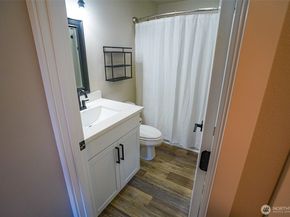 1930 SE Diamond Place, Port Orchard WA 98366