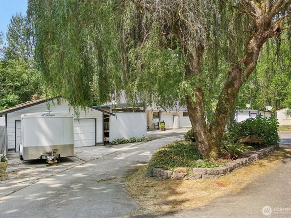 17209 W Riverside Drive, Bothell WA 98011