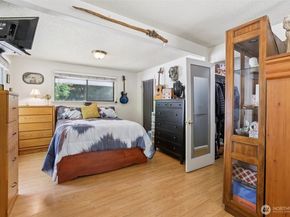 17209 W Riverside Drive, Bothell WA 98011