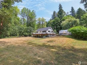 17209 W Riverside Drive, Bothell WA 98011