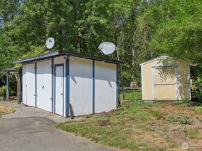 17209 W Riverside Drive, Bothell WA 98011