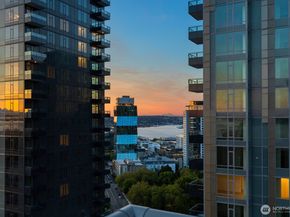 588 Bell Street 2102S, Seattle WA 98121