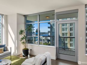 588 Bell Street 2102S, Seattle WA 98121