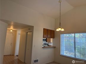 23960 58th Court D1, Kent WA 99032