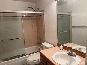 23960 58th Court D1, Kent WA 99032