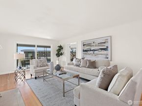 2527 Westmont Way W, Seattle WA 98199