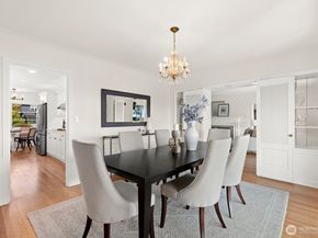 2527 Westmont Way W, Seattle WA 98199