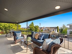 2527 Westmont Way W, Seattle WA 98199