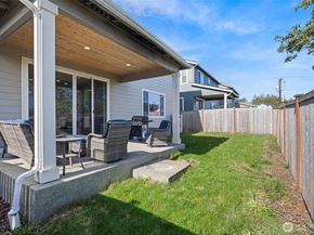 10352 Chimes Place NW, Bremerton WA 98311