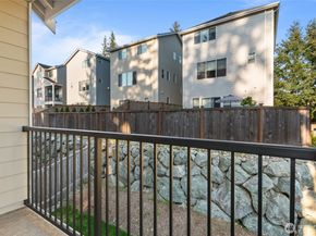 23205 89th Avenue W 8, Edmonds WA 98026