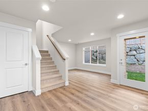 23205 89th Avenue W 8, Edmonds WA 98026