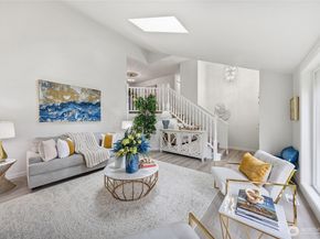 17801 38th Pl W, Lynnwood WA 98037
