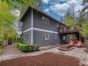 17801 38th Pl W, Lynnwood WA 98037