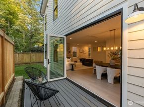 11610 NE 92nd Street, Kirkland WA 98033