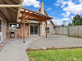 23105 20th Avenue S, Des Moines WA 98198