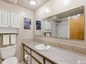 23105 20th Avenue S, Des Moines WA 98198
