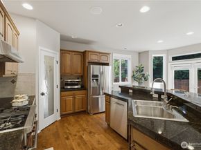 12855 NE 197th Place, Woodinville WA 98072