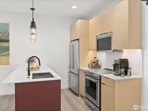10742 Interlake Avenue N, Seattle WA 98133