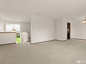 9236 NE 136th Place, Kirkland WA 98034