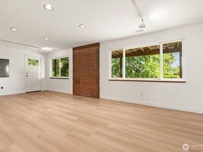 9236 NE 136th Place, Kirkland WA 98034