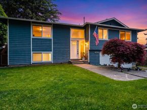 9236 NE 136th Place, Kirkland WA 98034