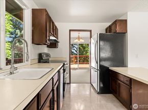 9236 NE 136th Place, Kirkland WA 98034